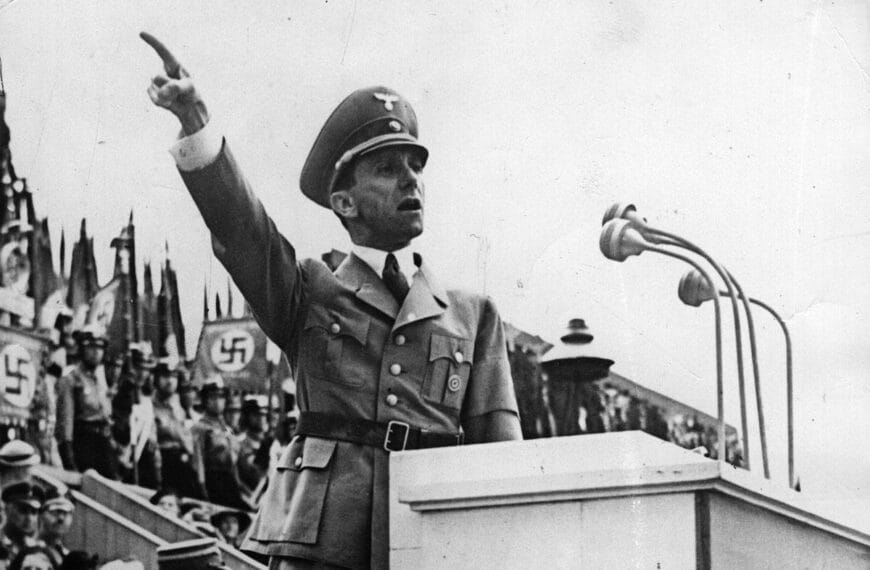 Prekursor propagandy w&nbsp;mass mediach – co&nbsp;stało za&nbsp;sukcesem Josepha Goebbelsa?