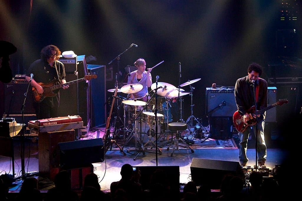 alterna2, Yo La Tengo w 2010 | Wikipedia Commons
