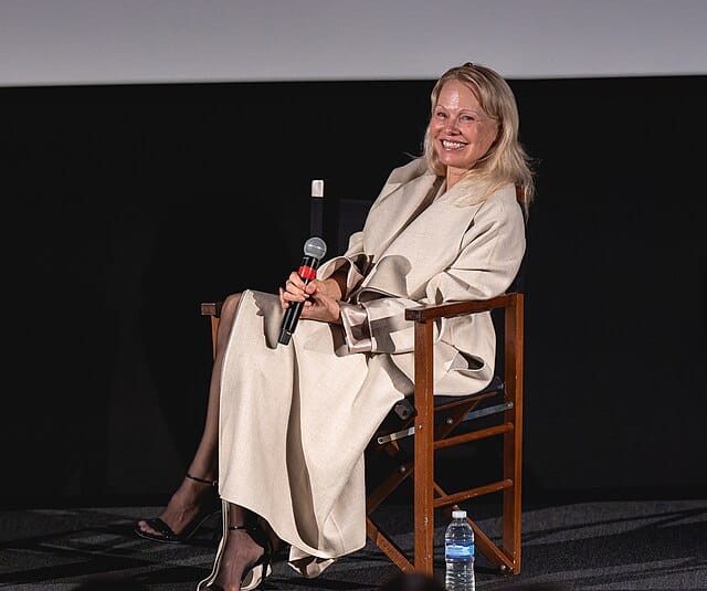 Pamela Anderson w czasie konferencji prasowej 