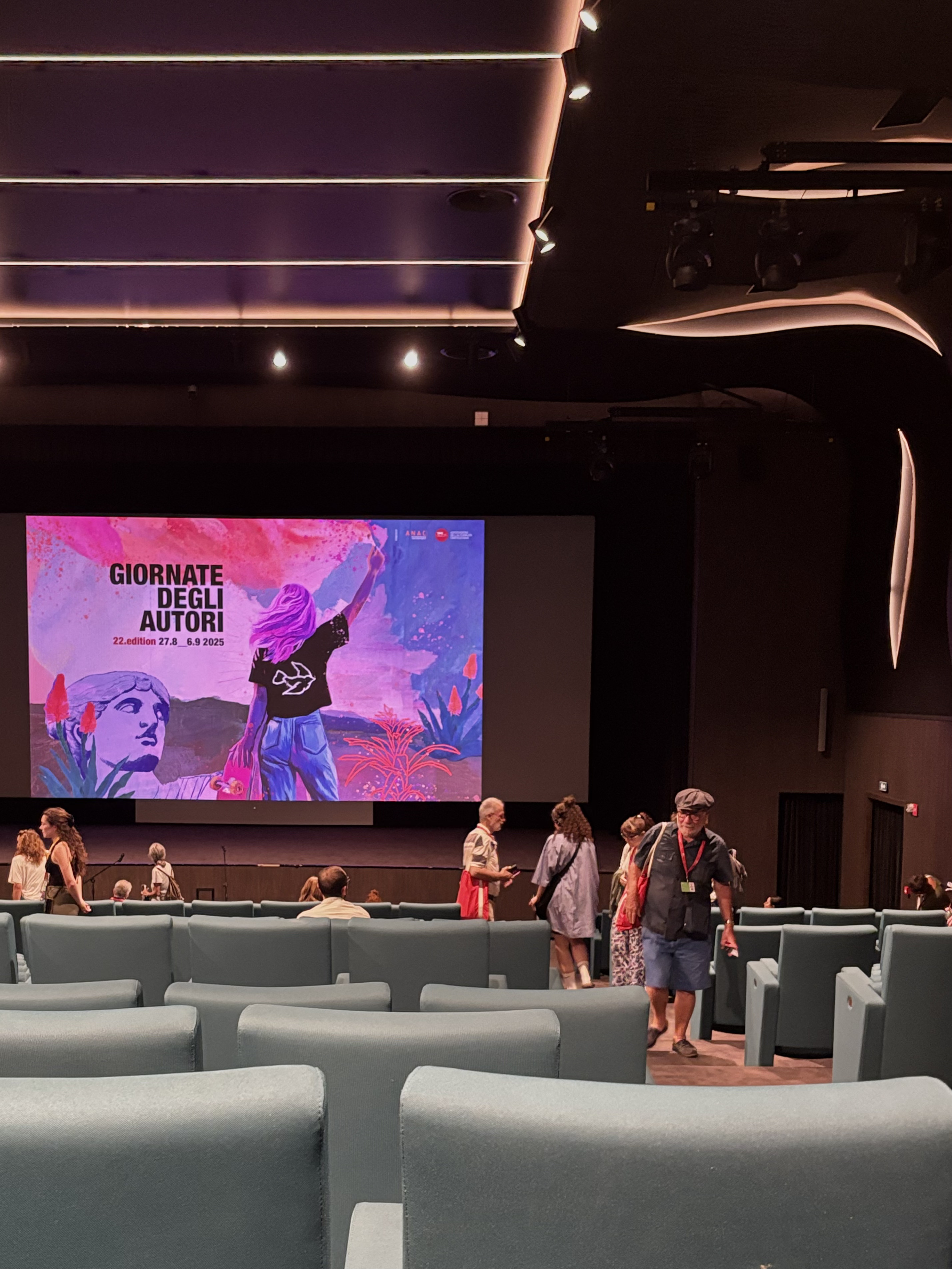 „Kto jeszcze żyje?” – Nicolas Wadimoff w Wenecji o pamięci