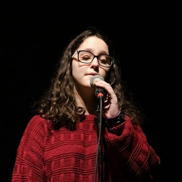 Poezja na&nbsp;żywo, czyli o&nbsp;slamie poetyckim